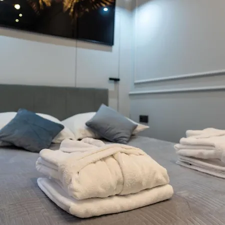 Appartement Z Jacuzzi Grey Miodowa *