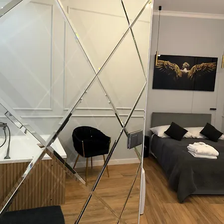 Apartament Grey Prywatne Jacuzzi Miodowa